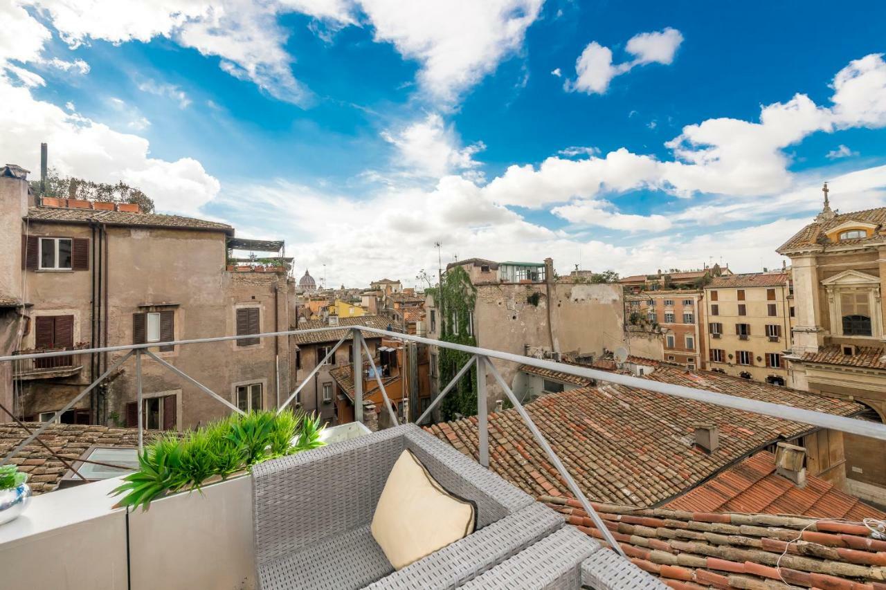 Two Bedrooms Apartment With Solarium With View On San Peter Church And Sant'Angelo Castle ローマ エクステリア 写真